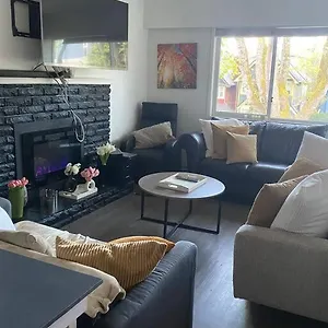 https://4-bed-upper-level-kits-home.vancouver-hotels-bc.net